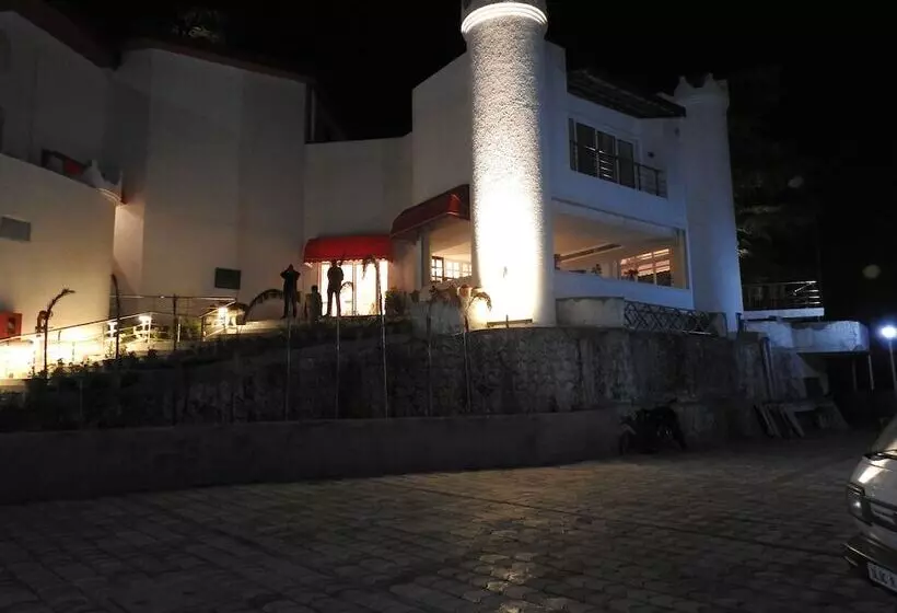 Отель Renest Dunsvirk Court Mussoorie