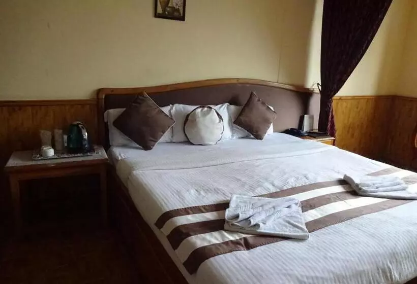 Jain Group Hotel Royal Residency