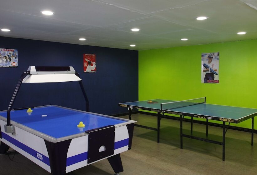 هتل Shervani Hilltop Nainital