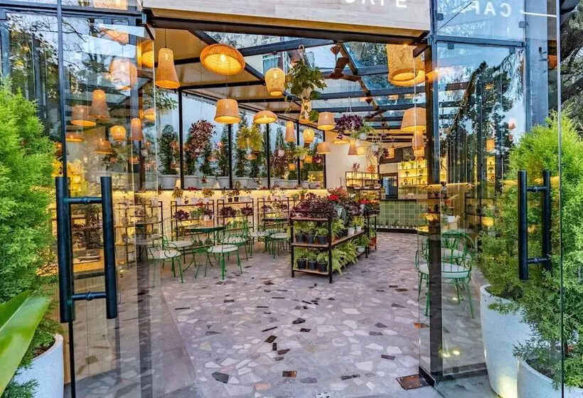 ホテル Shervani Hilltop Nainital