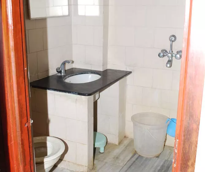 فندق Sri Sai Residency