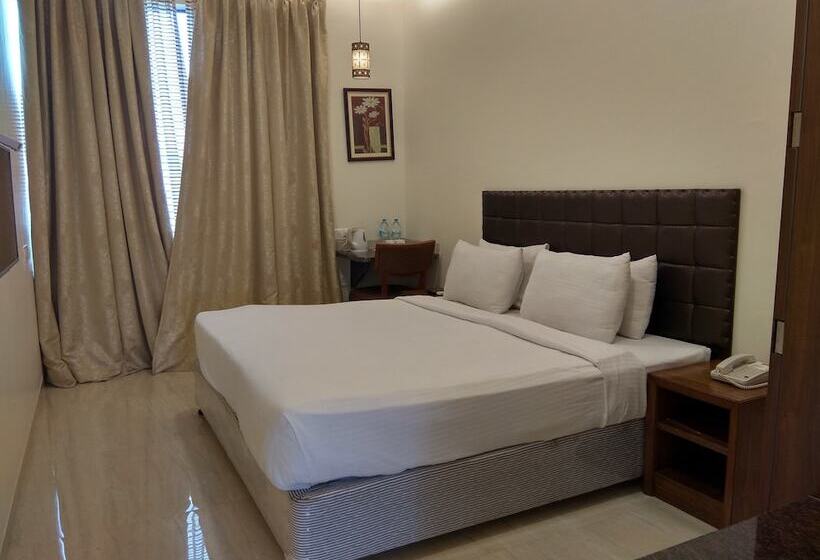 酒店 St Laurn The Spiritual Resort