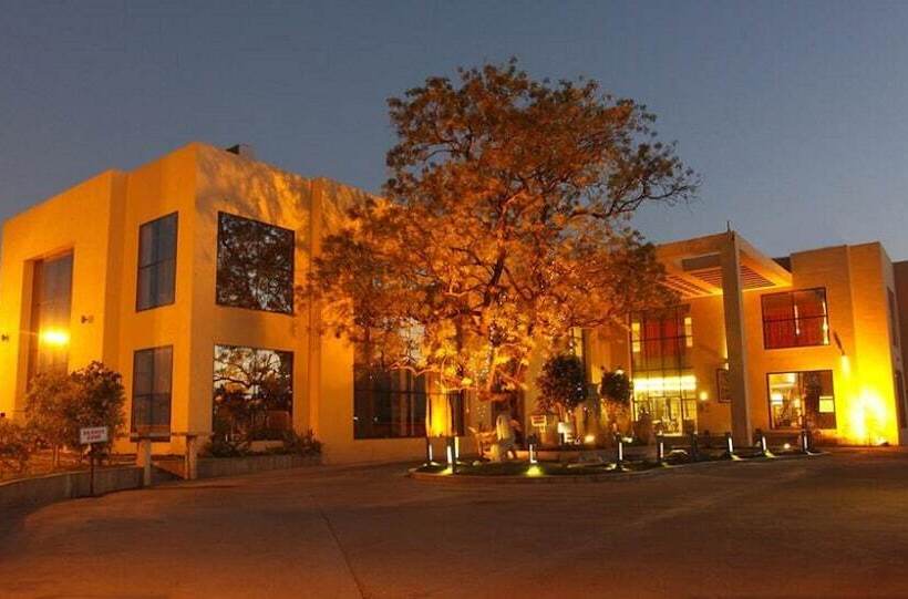 酒店 St Laurn The Spiritual Resort