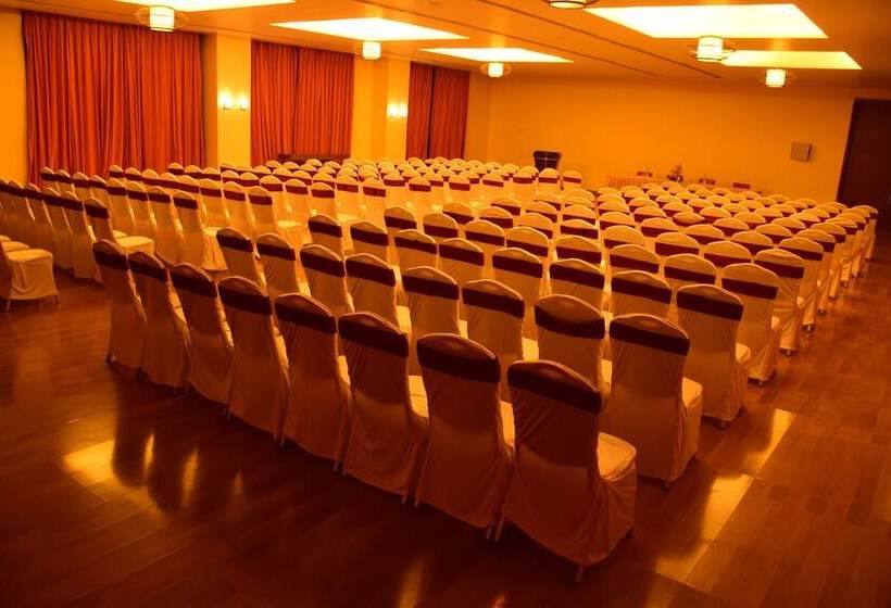 酒店 St Laurn The Spiritual Resort