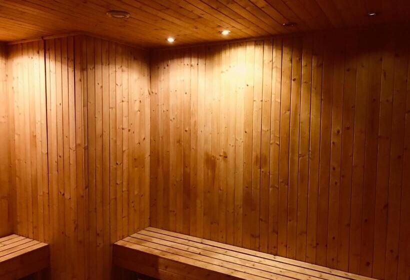 酒店 St Laurn The Spiritual Resort