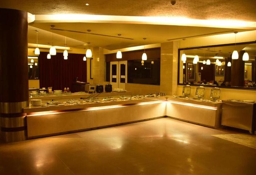 酒店 St Laurn The Spiritual Resort