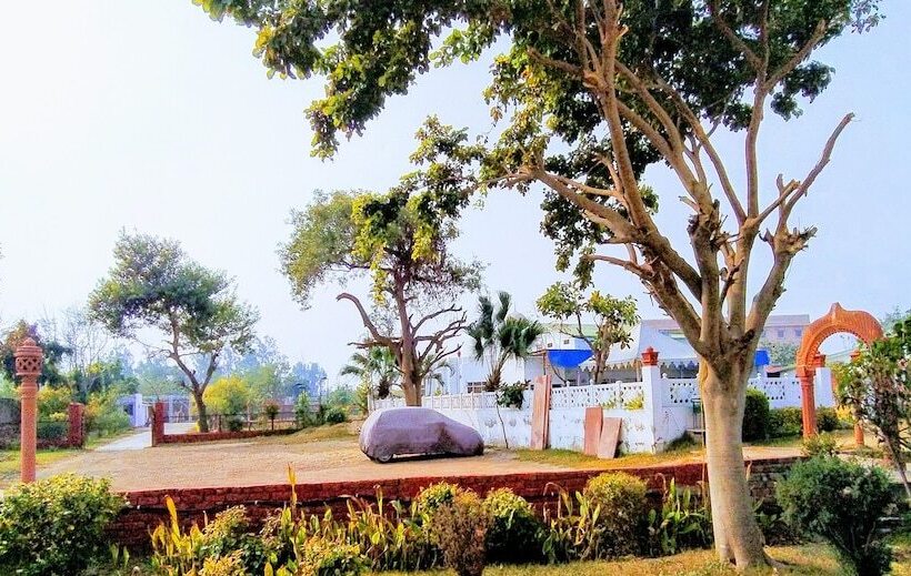 호텔 The New Swaraj Resort