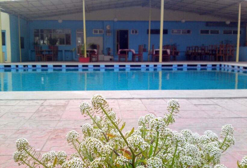 호텔 The New Swaraj Resort