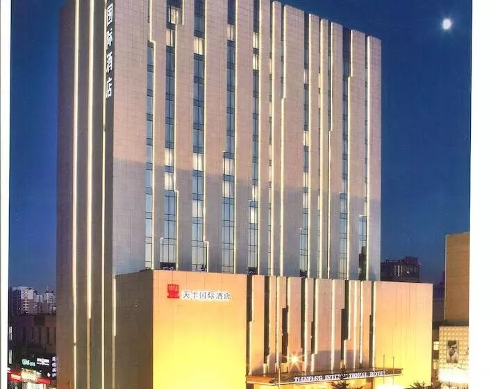Отель Tianfeng International