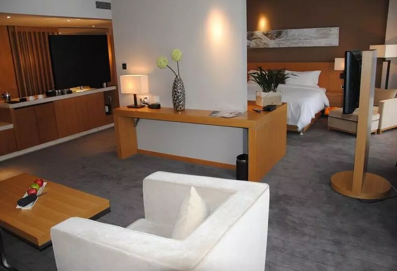 Отель Tianfeng International