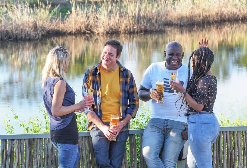 בית מלון כפרי Umbhaba Eco Lodge