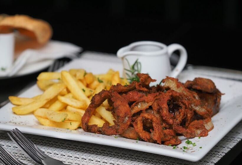 בית מלון כפרי Umbhaba Eco Lodge