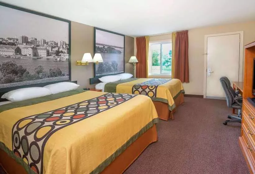 فندق على الطريق Super 8 By Wyndham Kingston