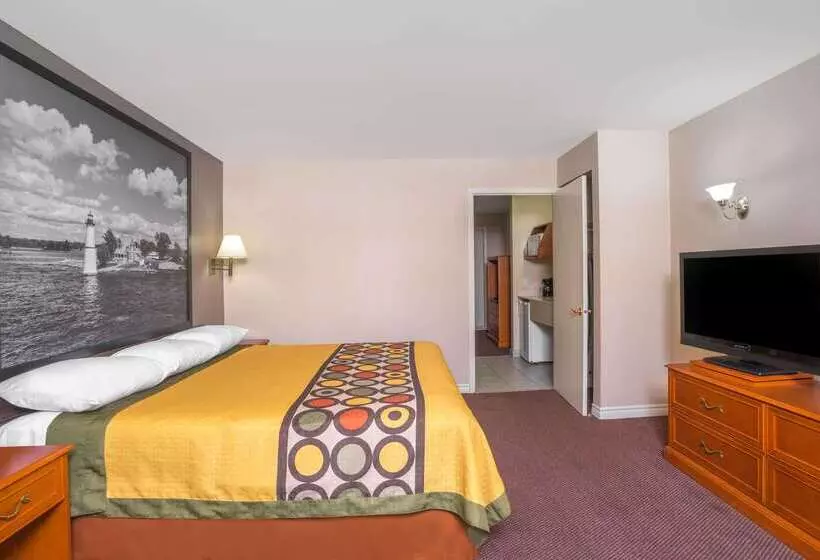 فندق على الطريق Super 8 By Wyndham Kingston