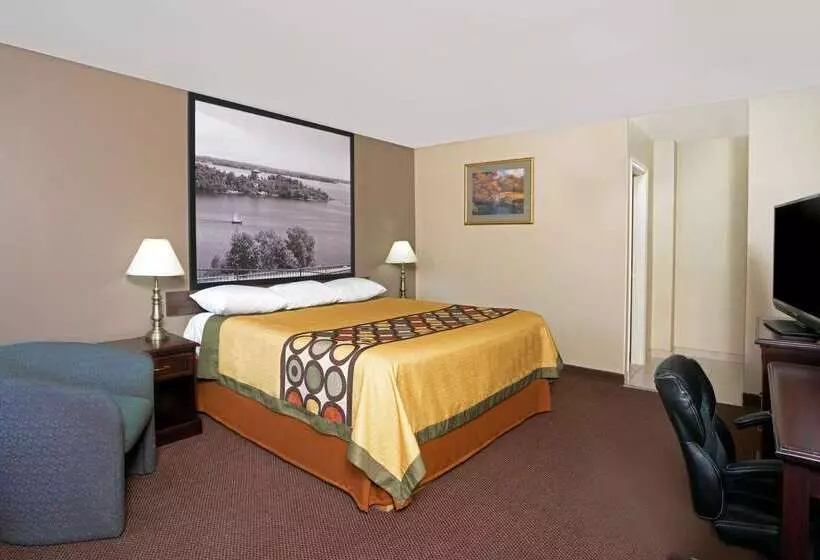 فندق على الطريق Super 8 By Wyndham Kingston