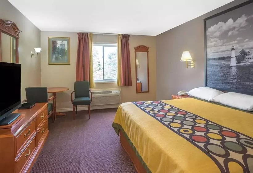 فندق على الطريق Super 8 By Wyndham Kingston