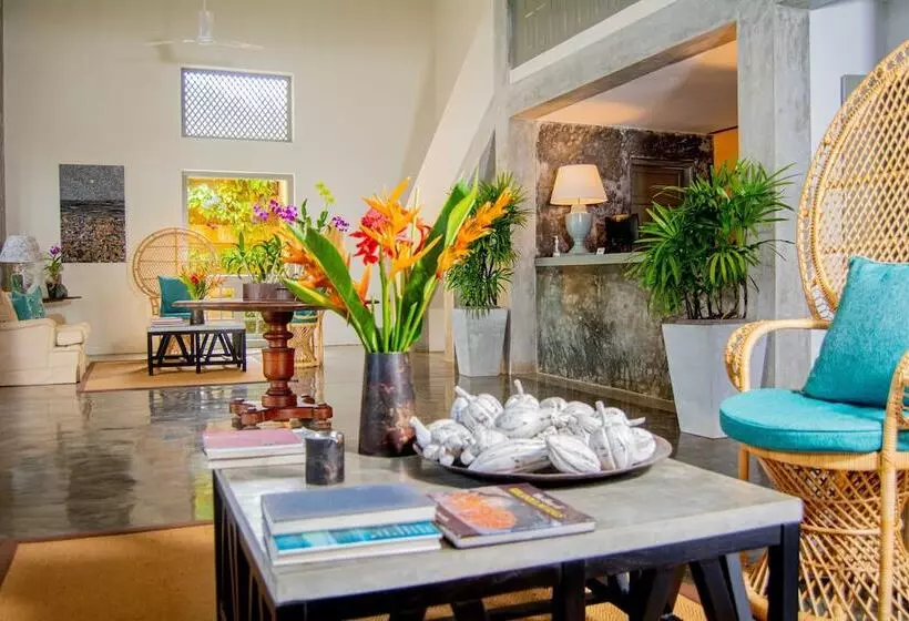 Resort The Villa Bentota By Kk Collection