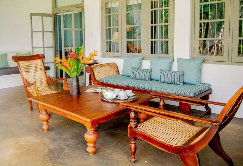 Resort The Villa Bentota By Kk Collection