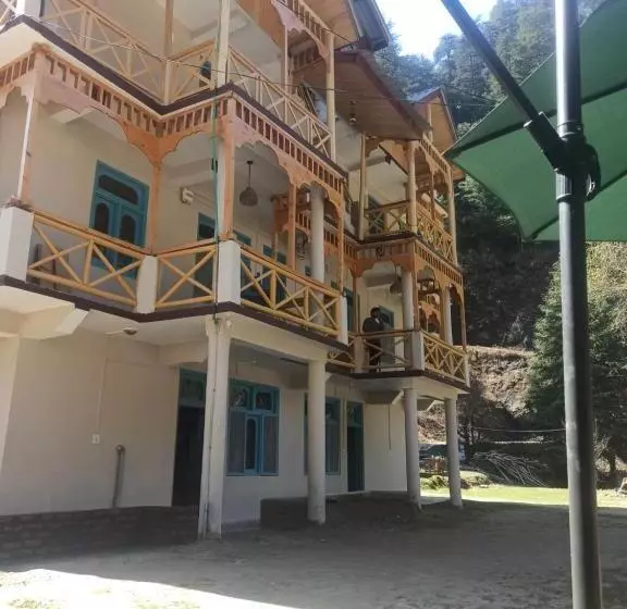 ユースホステル Ozark House