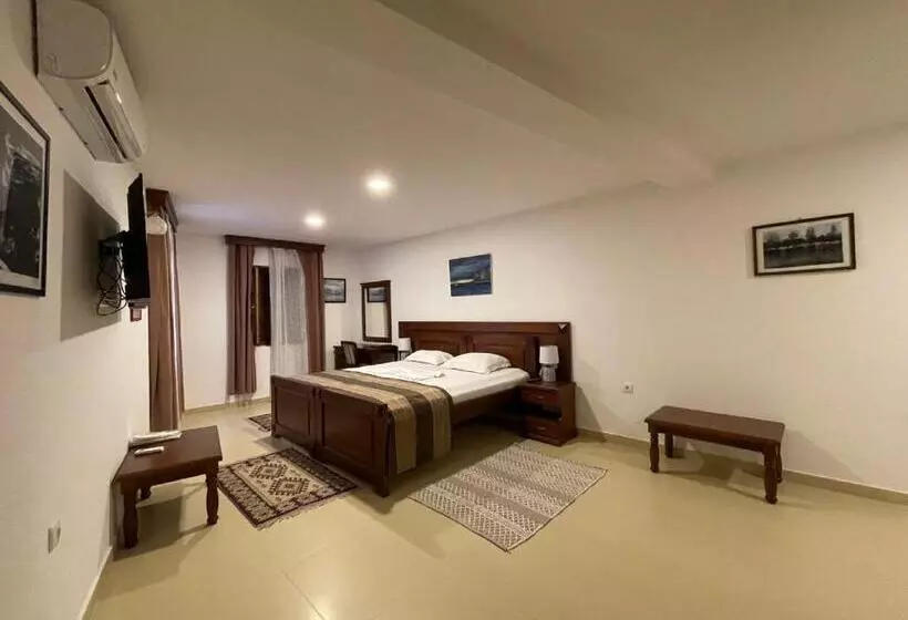 تختخواب و صبحانه Citadela Old Town   Gelateria