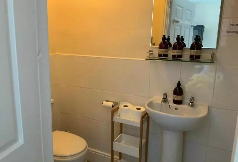 Aamiaismajoitus (B&B) Haven House