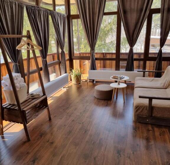 Ecolife Lodge Hotel & Restaurant