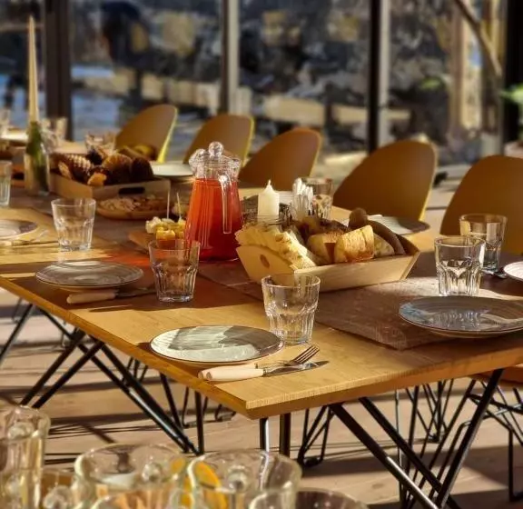 Ecolife Lodge Hotel & Restaurant