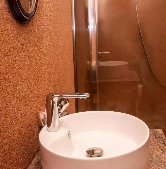 Ecolife Lodge Hotel & Restaurant