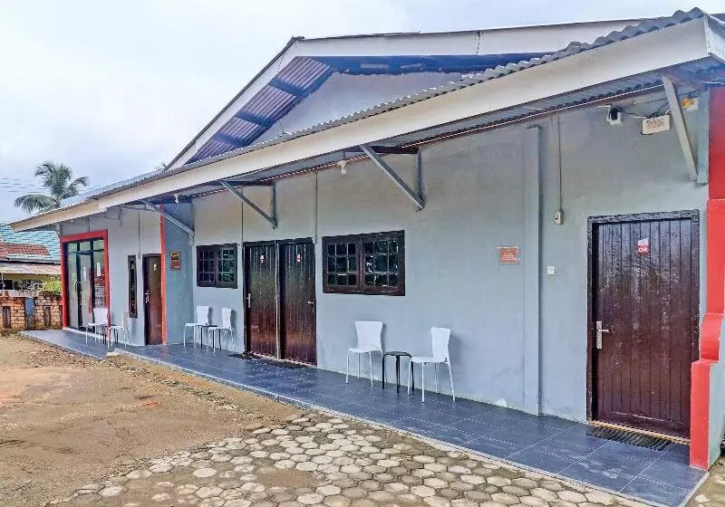 هتل Oyo 91022 Steze Homestay Syariah