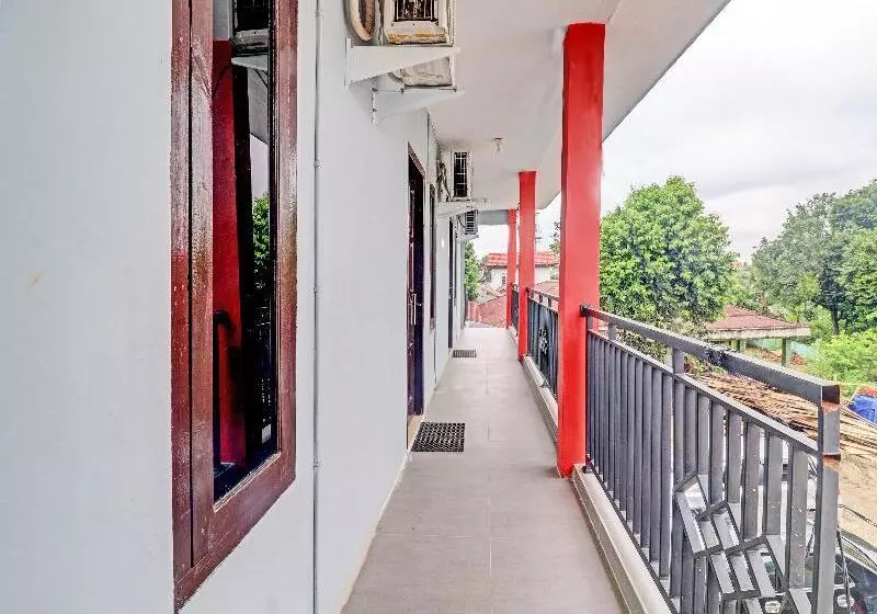 هتل Oyo 91022 Steze Homestay Syariah