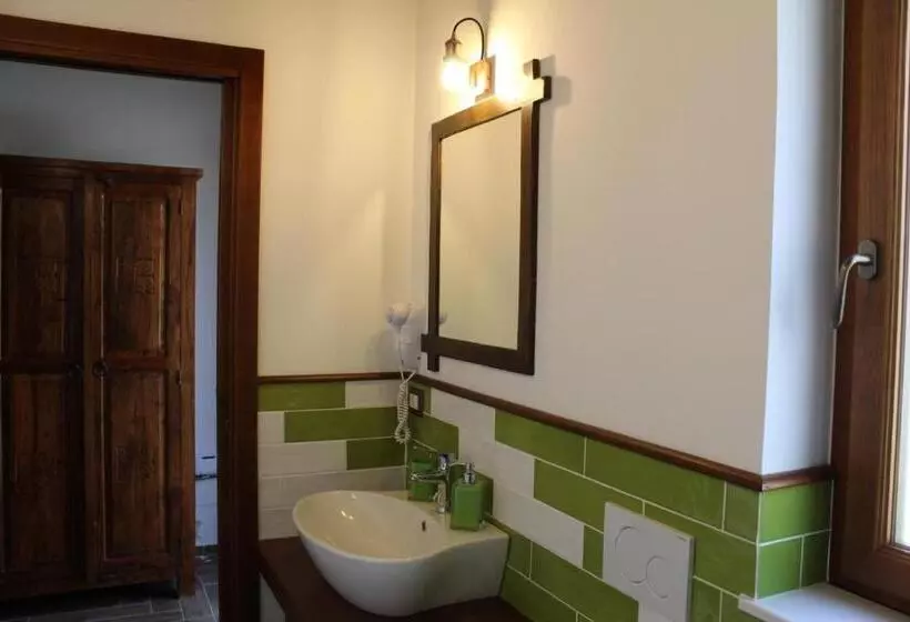 ペンション The Chalet, Guest House