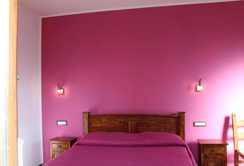 Panzió The Chalet, Guest House