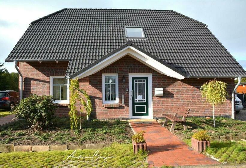 펜션 Fremdenzimmer Lütje Huske