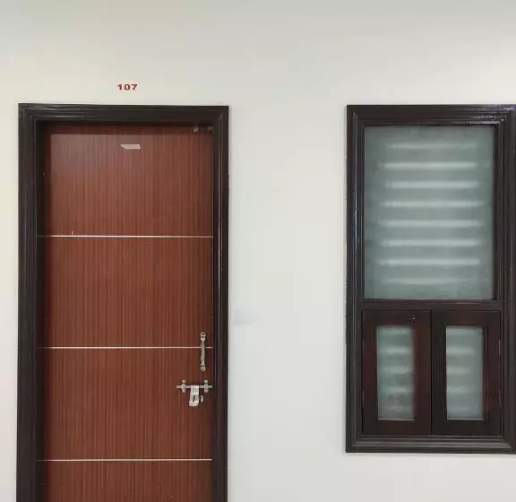 Hotelli Oyo 86772 V S