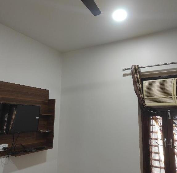 Hotelli Oyo 86772 V S