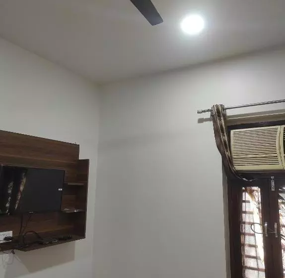 Hotelli Oyo 86772 V S