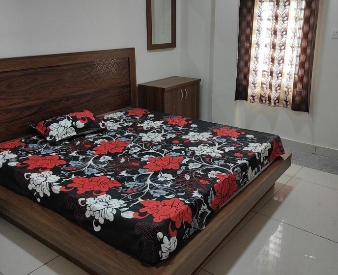 Hotelli Oyo 86772 V S