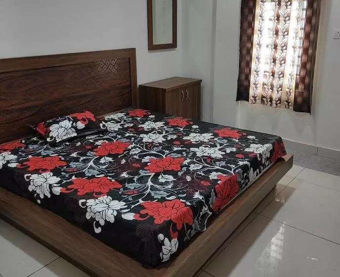Hotelli Oyo 86772 V S
