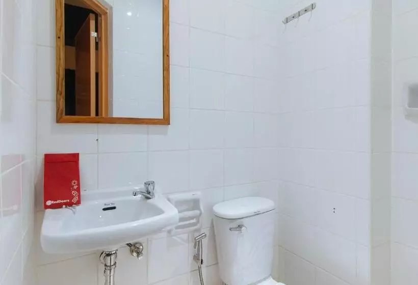 ホテル Reddoorz Hostel @ Tita Aidz Inn Baguio