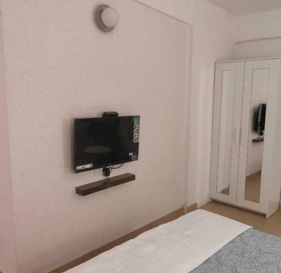 Отель The Banyan Shelters