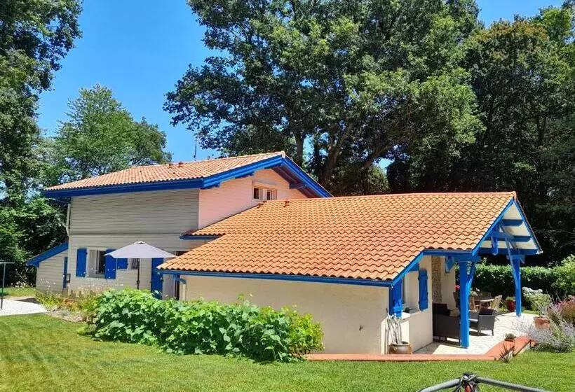 Aamiaismajoitus (B&B) La Clairière Du Seignanx