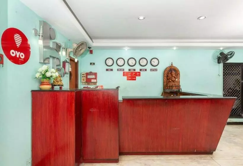 Collection O 5377 Hotel Raaj Bhaavan