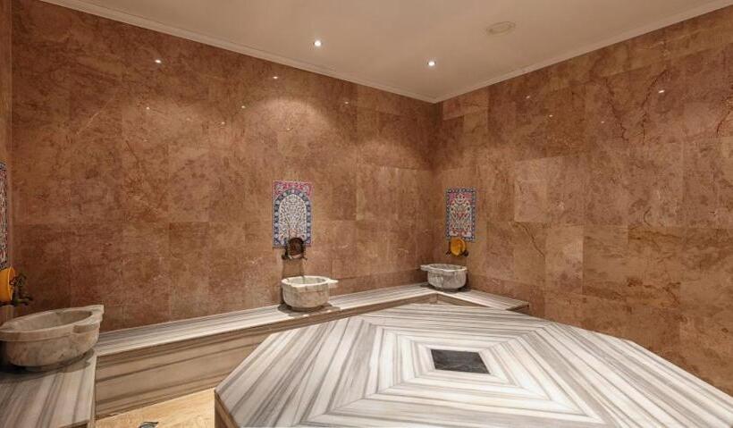 ホテル александра