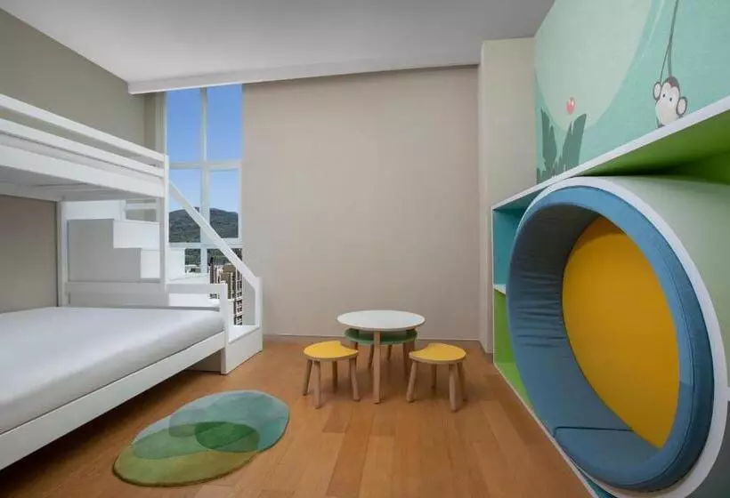 Hotelli Holiday Inn Xining Datong, An Ihg