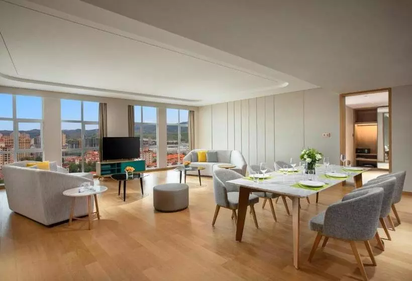 Hotelli Holiday Inn Xining Datong, An Ihg