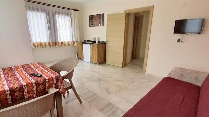 בית מלון כפרי Loya Vita