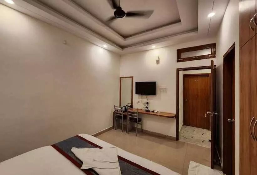 ホテル Treebo Silver Stallion