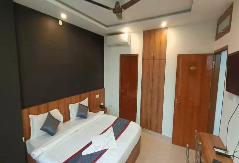 ホテル Treebo Silver Stallion