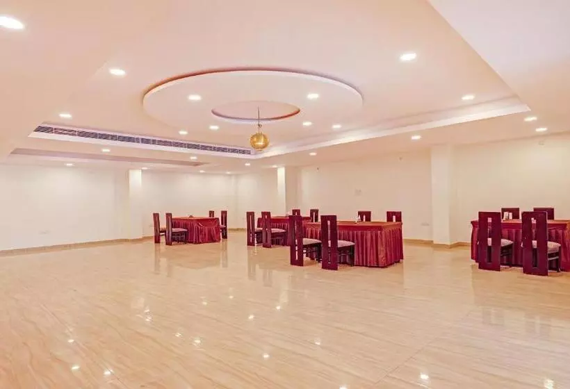 ホテル Treebo Silver Stallion