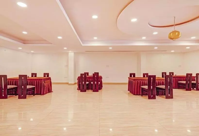 ホテル Treebo Silver Stallion